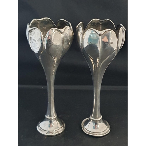 149 - A pair of hallmarked for London 1902 silver tulip form bud vases h18cm gross weight 285g