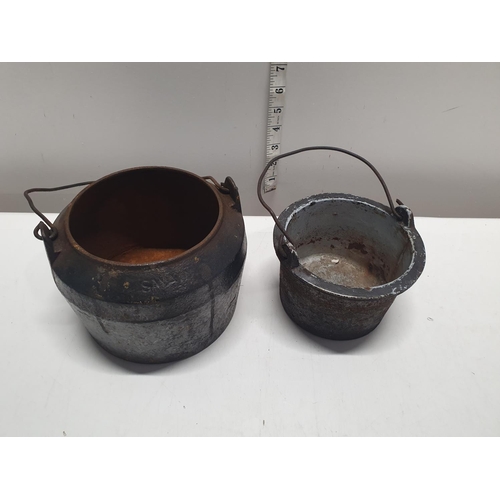 235 - A antique cast iron glue pot