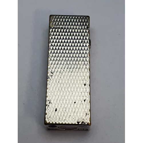 161 - A boxed vintage Dunhill lighter (has wear to gilt)