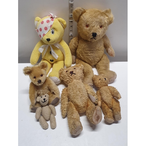 301 - A large selection of vintage teddy bears