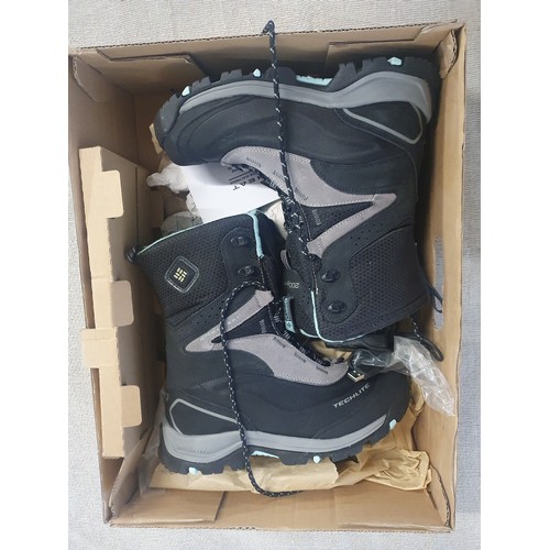 384 - A boxed pair of Columbia electric thermal boots (untested) size 5.5