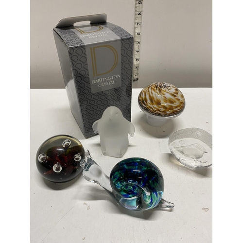 69A - A selection of assorted paperweights including Dartington, Caithness, Wedgwood etc, shipping unavail... 