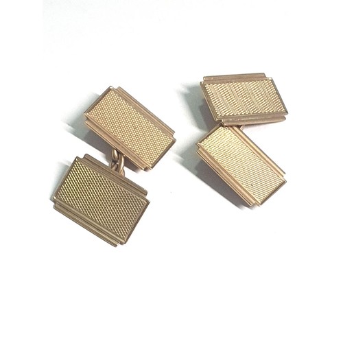 111 - A pair of hallmarked 9ct gold cufflinks 5.67g