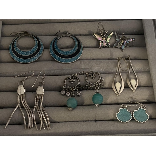 280 - A selection of 925 silver earrings