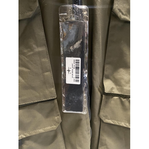 285 - A new Stone Island jacket size S