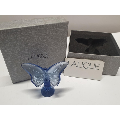 180 - A boxed contemporary piece of Lalique with Lalique France etched to the base.