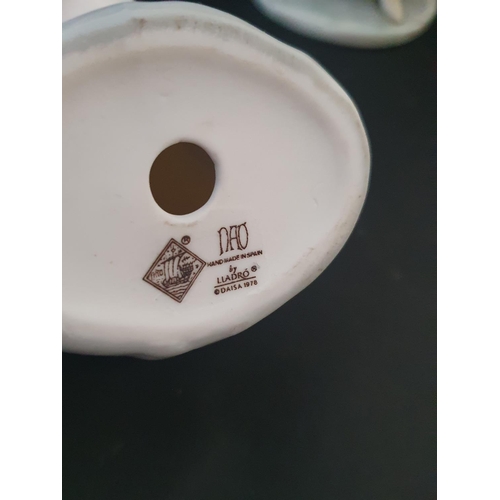 193 - A large Lladro figurine h33cm with a Nao Goose