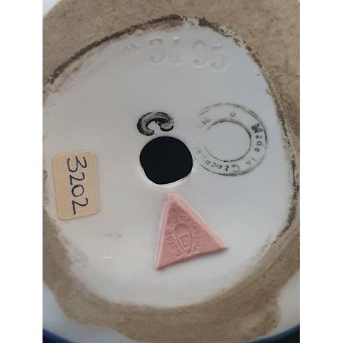 207 - A Royal Dux figurine 3202