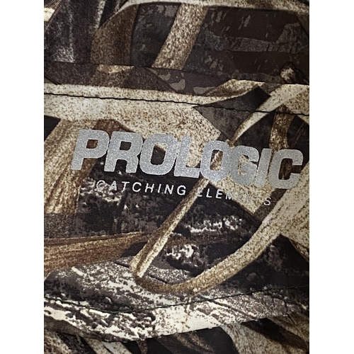 625 - A men's Pro Logic camouflage fishing jacket size XL