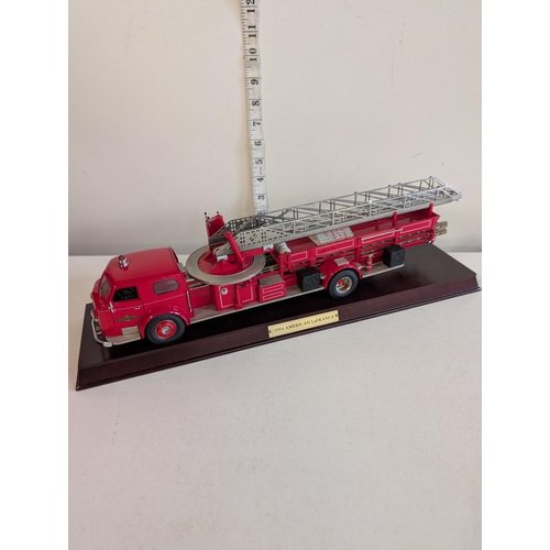 Lot 8         