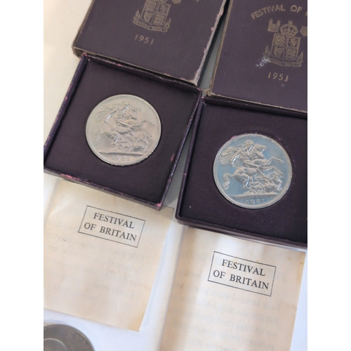 100 - A Collection of British and American Commemorative Medals and Coins, including Two Cased 'Festival o... 