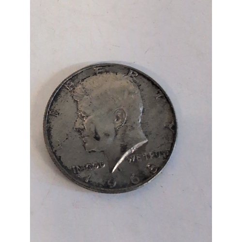 100 - A Collection of British and American Commemorative Medals and Coins, including Two Cased 'Festival o... 