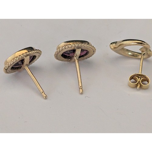 98 - A Pair of 9ct Gold And Red Garnet Earrings With One Heart Shaped Earring 2.90