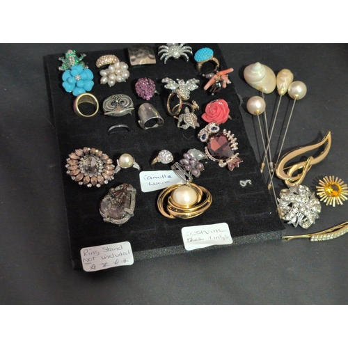 115A - A Collection of Vintage and Assorted Costume Jewelry