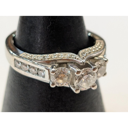 169 - A 14ct White Gold Diamond Three-Stone Ring 7.21g