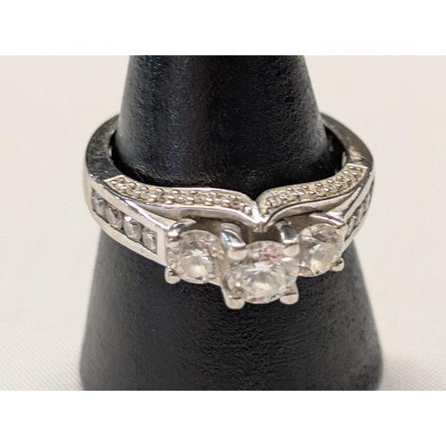 169 - A 14ct White Gold Diamond Three-Stone Ring 7.21g