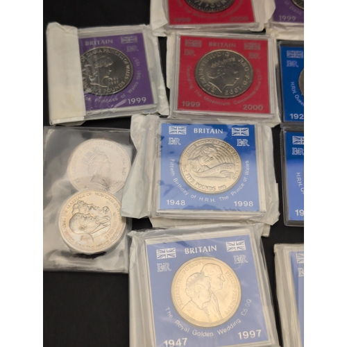 131 - A Collection of Modern British Commemorative Crowns and £5 Coins