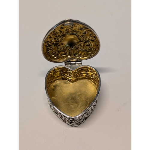 144 - A Late Victorian Sterling Silver Heart-Shaped Trinket Box with Gilt Interior by W D Birmingham 1900 ... 