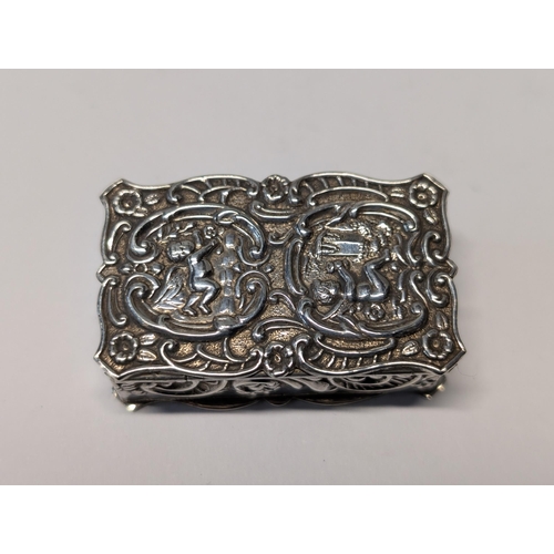 145 - Sterling Silver Repousse Cherubs Pill Box, Birmingham 1978 25g