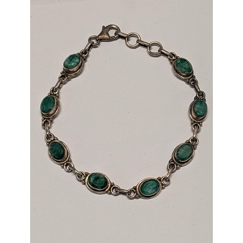 177 - A Green Stone and Sterling Silver Link Bracelet. L 19cm