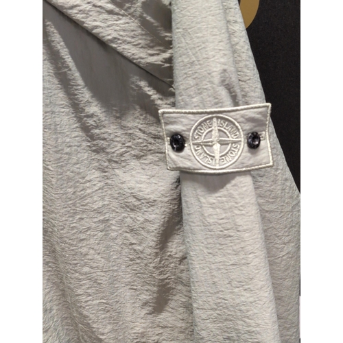 123 - A Stone Island Men's Hooded Crinkled Windbreaker Jacket, Size XXL, Unauthenticated