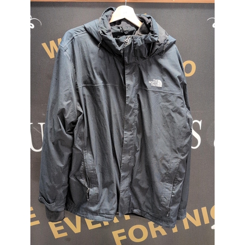 124 - The North Face Men's Venture 2 Hooded Rain Jacket. Unauthenticated