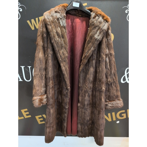 127 - A Vintage Brown Mink Fur Coat