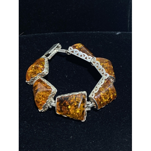 115 - Mid-20th Century Baltic Amber and Sterling Silver Link Bracelet