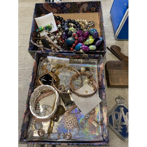 75 - An Assortment of Vintage Household Items, Tools, and Collectables. No shipping.