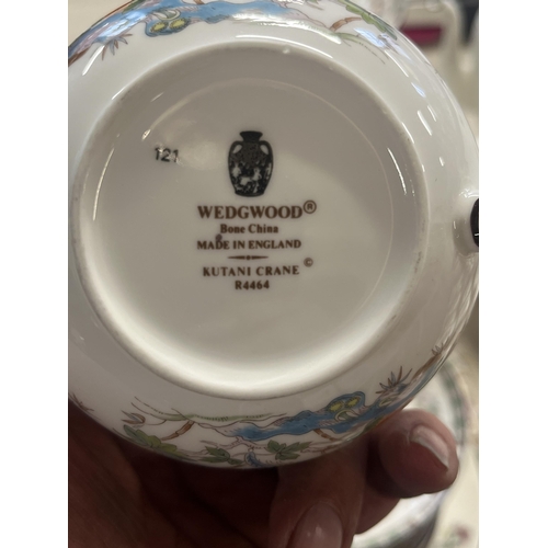 352 - A Wedgwood Kutani Crane pattern bone china tea and coffee service. Approx 37 pieces. No shipping.