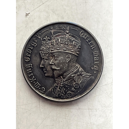158B - UK 1911 George V and Queen Mary Bradford Coronation Medallion