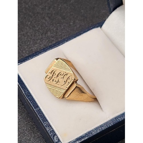 6 - 9ct Gold Gents Signet Ring Has Inscription JGD Also Inside Has EB-JD 1.1.60 Fully Hallmarked Size U ... 