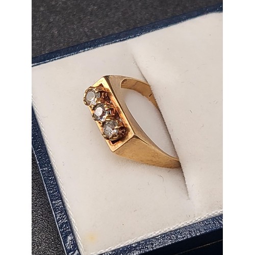 9 - 9ct Gold Three Stone Cubic Zirconia Fully Hallmarked Size K/L (Weight 2.3g)