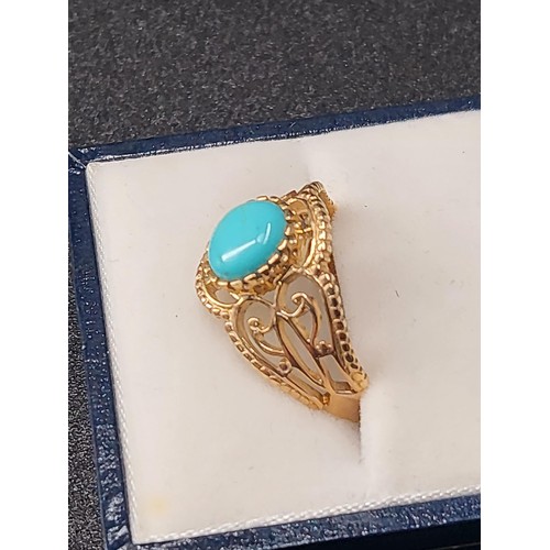 12 - 9ct Gold Turquoise Ring Fully Hallmarked Size P(Weight 3.7g)