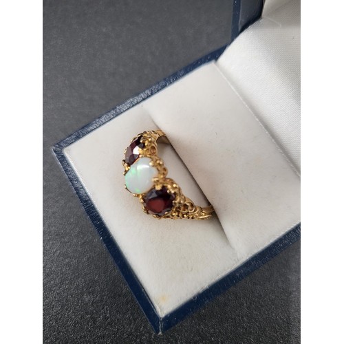 25 - 9ct Gold Fiery Opal & Garnet Ring Fully Hallmarked Size O ( Weight 4.1g)