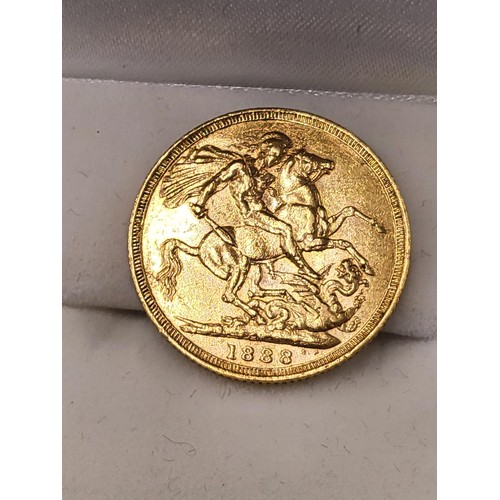 36 - 22ct Gold Full Sovereign Dated 1888 Melbourne Mint ( Weight 8g)