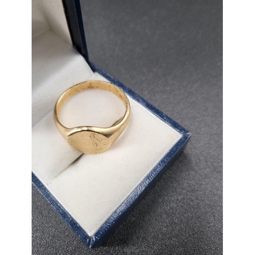 49 - 9ct Gold Signet Ring Size X Fully Hallmarked (Weight 7g)