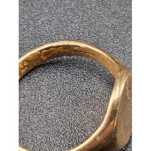 49 - 9ct Gold Signet Ring Size X Fully Hallmarked (Weight 7g)