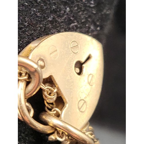 68 - 9ct Gold Padlock Bracelet Fully Hallmarked Measures 18cm Unclasped ( Weight 23.9g)