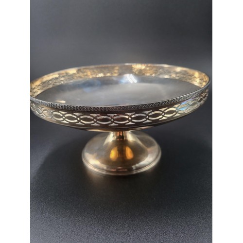 74 - Mappin & Webb Sterling Tazza Dated Sheffield 1923 Measures 10cm Tall & 19.5cm in Diameter ( ... 