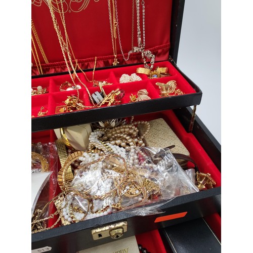 114 - Jewellery Box Full of Vintage & Modern Jewellery Includes Brooches, Necklaces, Rings Etc