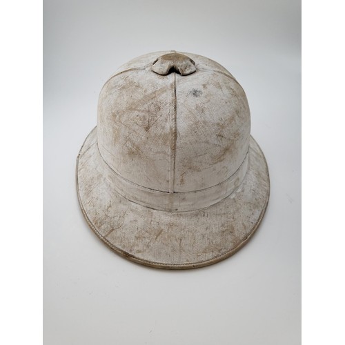 126 - WW11 Pith Helmet