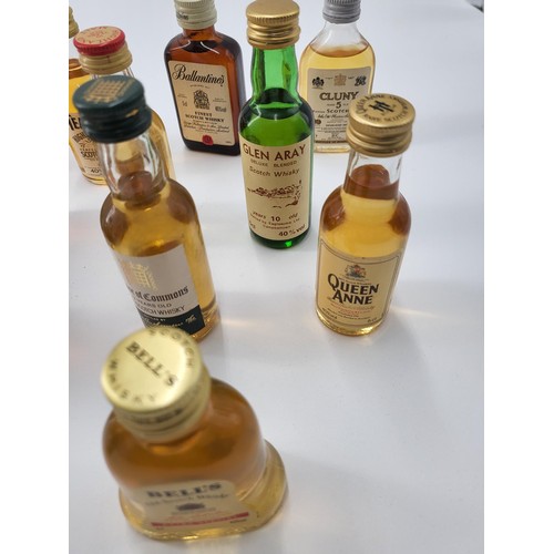 218 - Collection of Seventeen Whisky Miniatures all Full & Sealed Only One With Evaporation Logan