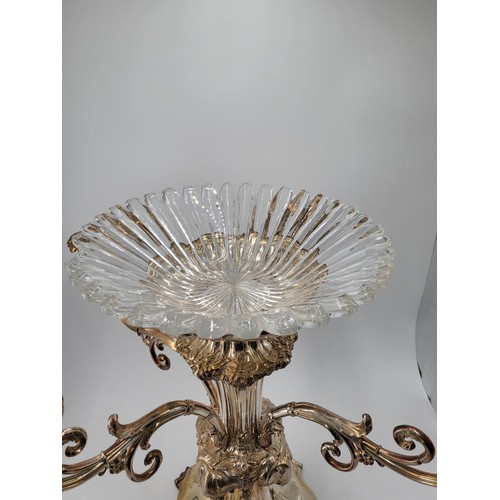 226 - Early Victorian Sheffield Plated Epergne Circa 1825 Has Four Detachable Branches & Family Crest ... 