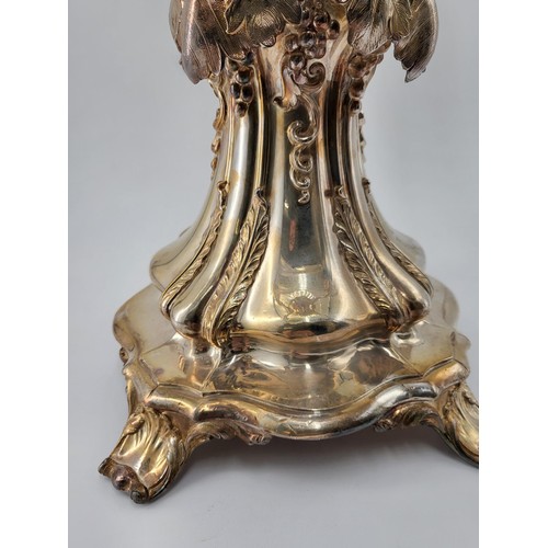 226 - Early Victorian Sheffield Plated Epergne Circa 1825 Has Four Detachable Branches & Family Crest ... 