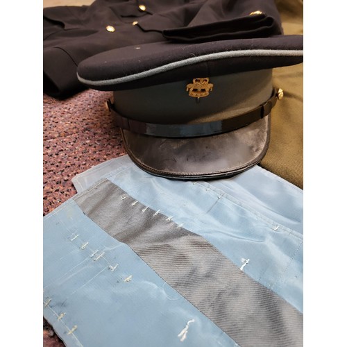 237 - Militaria Uniforms of a Captain Who Served at The Royal Army Educational Corps There Is Three Jacket... 