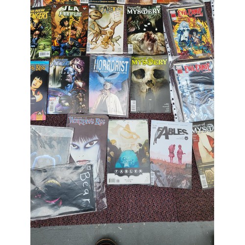 208 - Collection of Comics/Magazines Includes Evil Ernie, Bear, Aleister Arcane & Others