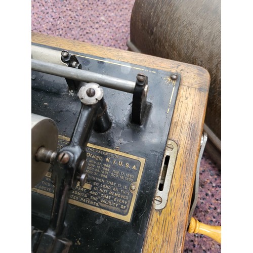 295 - Edison Standard Phonograph When Wound Up Record Holder Turns as it Should May Need Needle parts Unsu... 