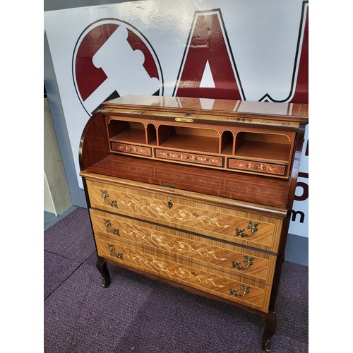 316 - Reproduction Bureau in Great Condition has Floral Design on Front Measures 91cm Wide by 48cm Deep 98... 