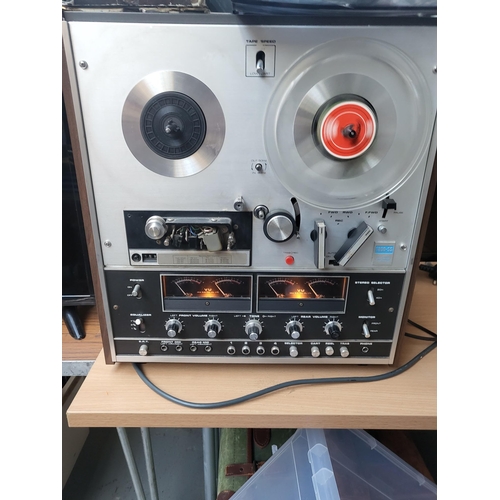 242A - Vintage Akai 1800-SS Reel to Reel player / recorder with built in 8-track tape deck. Perfect working... 